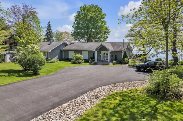 35 Riverview DR, Front Of Leeds & Seeleys Bay, ON K0E 1V0