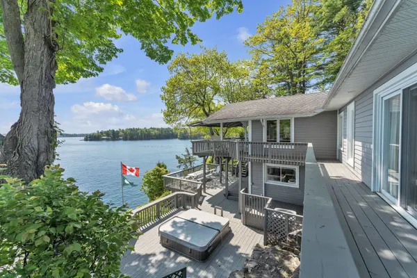 35 Riverview DR, Front Of Leeds & Seeleys Bay, ON K0E 1V0