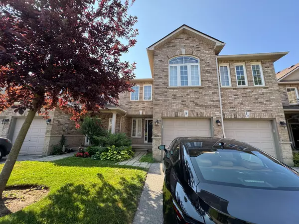 39 Panabaker DR #9, Hamilton, ON L9G 0A2