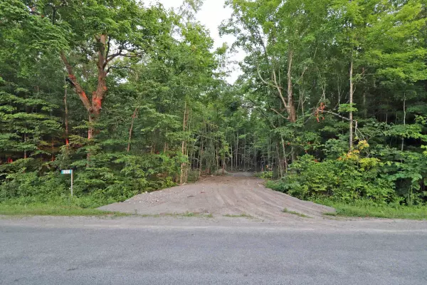 Tweed, ON K0K 2Y0,1888 Moneymore RD