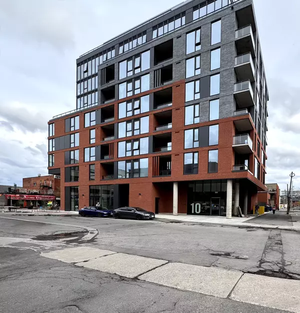 10 James ST #711, Ottawa Centre, ON K2P 1Y5