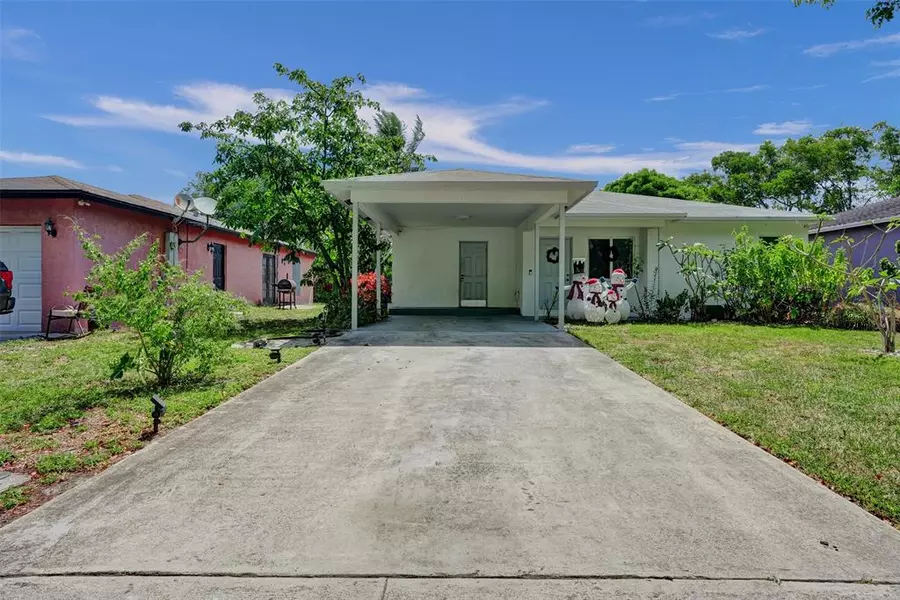 1590 NW 7th Ln, Pompano Beach, FL 33060