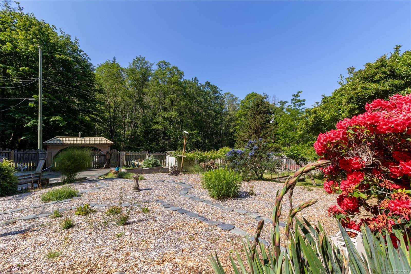 Pender Island, BC V0N 2M2,2610 Crowsnest Dr