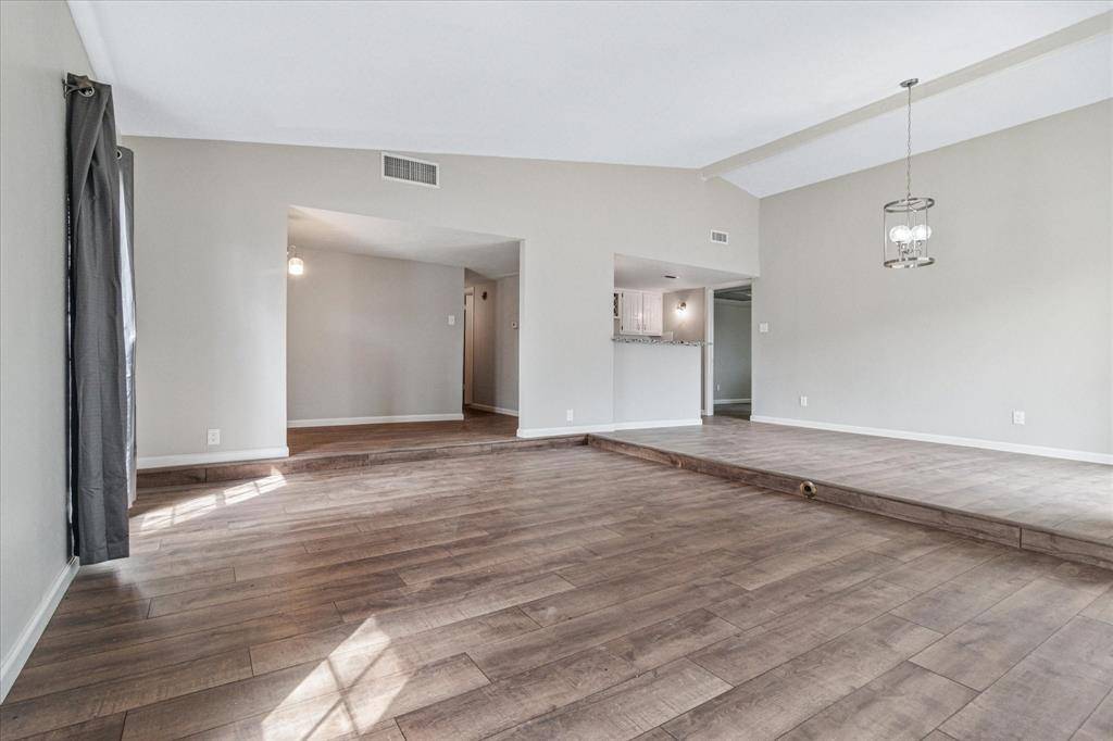 Carrollton, TX 75007,2120 Courtland Circle
