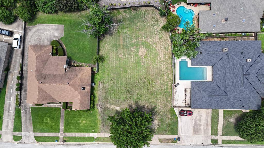 Benbrook, TX 76126,10004 Stoneleigh Drive