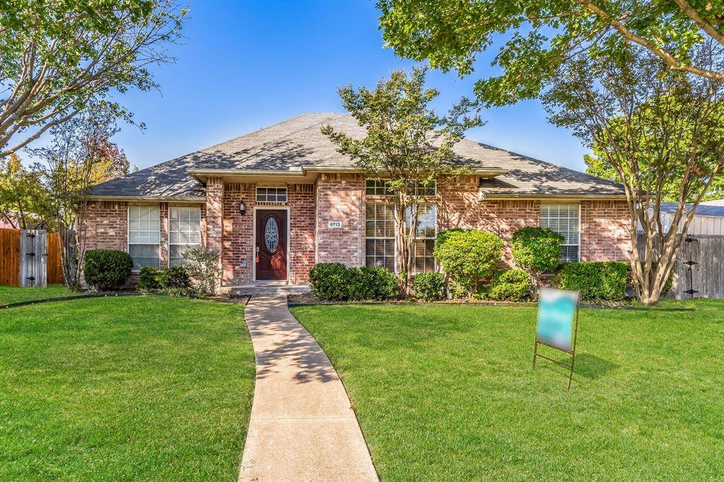 8713 Briarcrest Drive, Rowlett, TX 75089