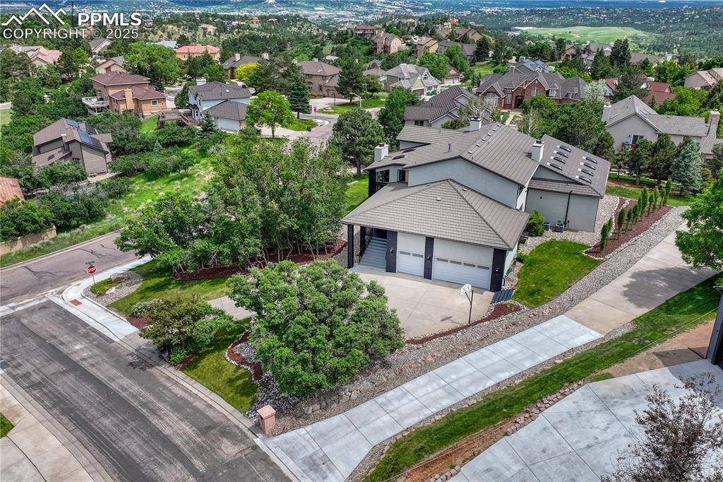 1915 Hunters Point LN, Colorado Springs, CO 80919
