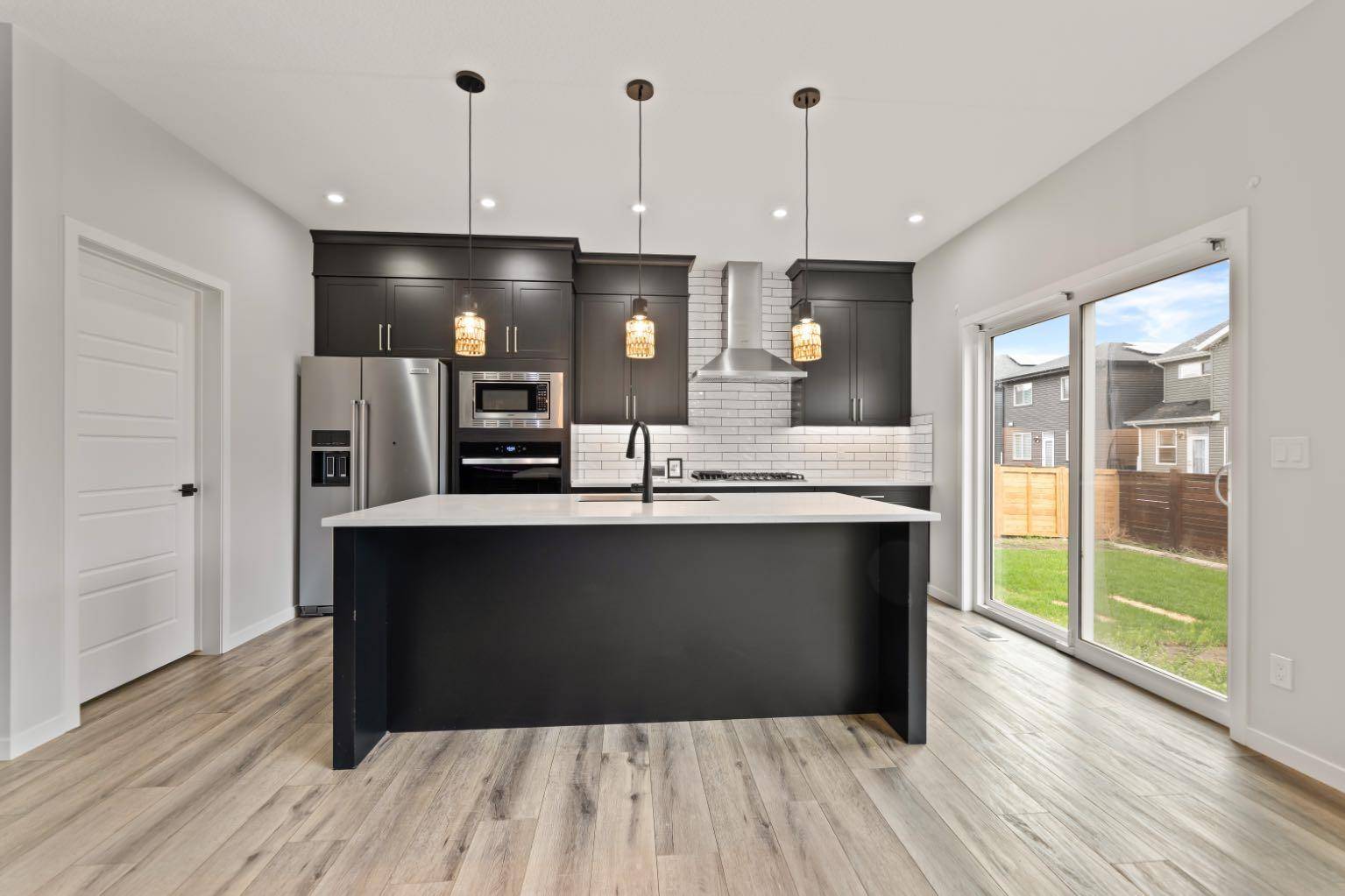 42 Setonstone GN SE, Calgary, AB T3M 3R2