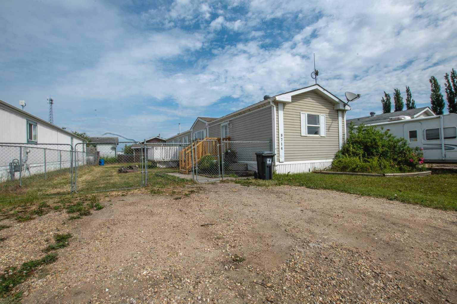 9714 109 AVE, Clairmont, AB T0H0W0