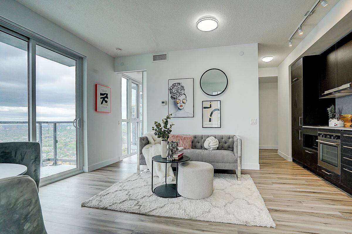 87 Peter ST #4402, Toronto C01, ON M5V 2G4