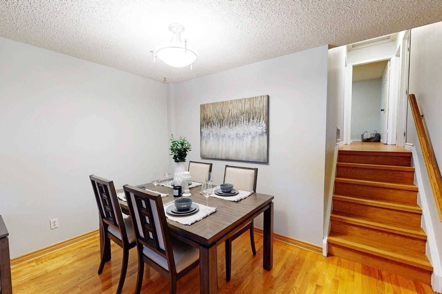 Oshawa, ON L1G 7G3,346 Highgate AVE #Main
