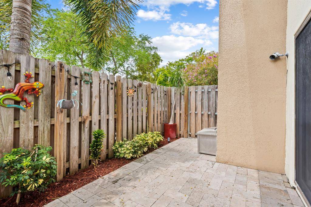 Fort Lauderdale, FL 33311,360 City View Dr