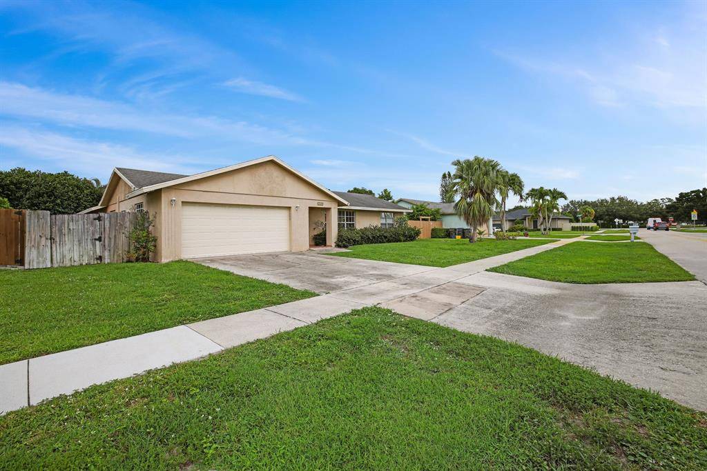 Wellington, FL 33414,12129 Stratford St