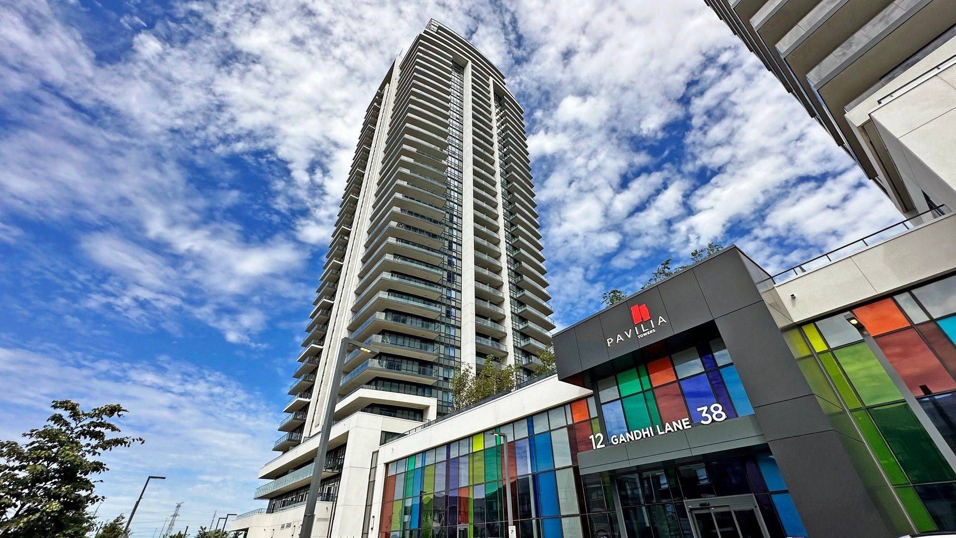 Markham, ON L3T 0G9,38 Gandhi LN #2903