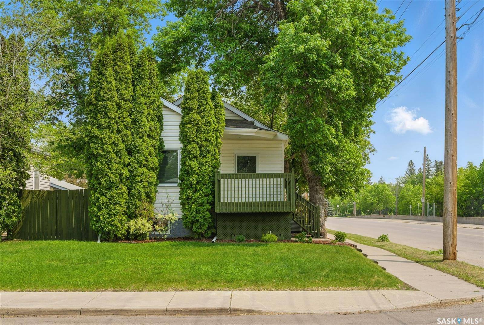 2333 St Andrews AVENUE, Saskatoon, SK S7M 0M5