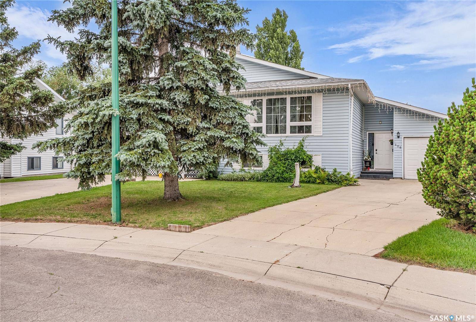 406 & 408 Gillam CRESCENT, Saskatoon, SK S7N 3R6