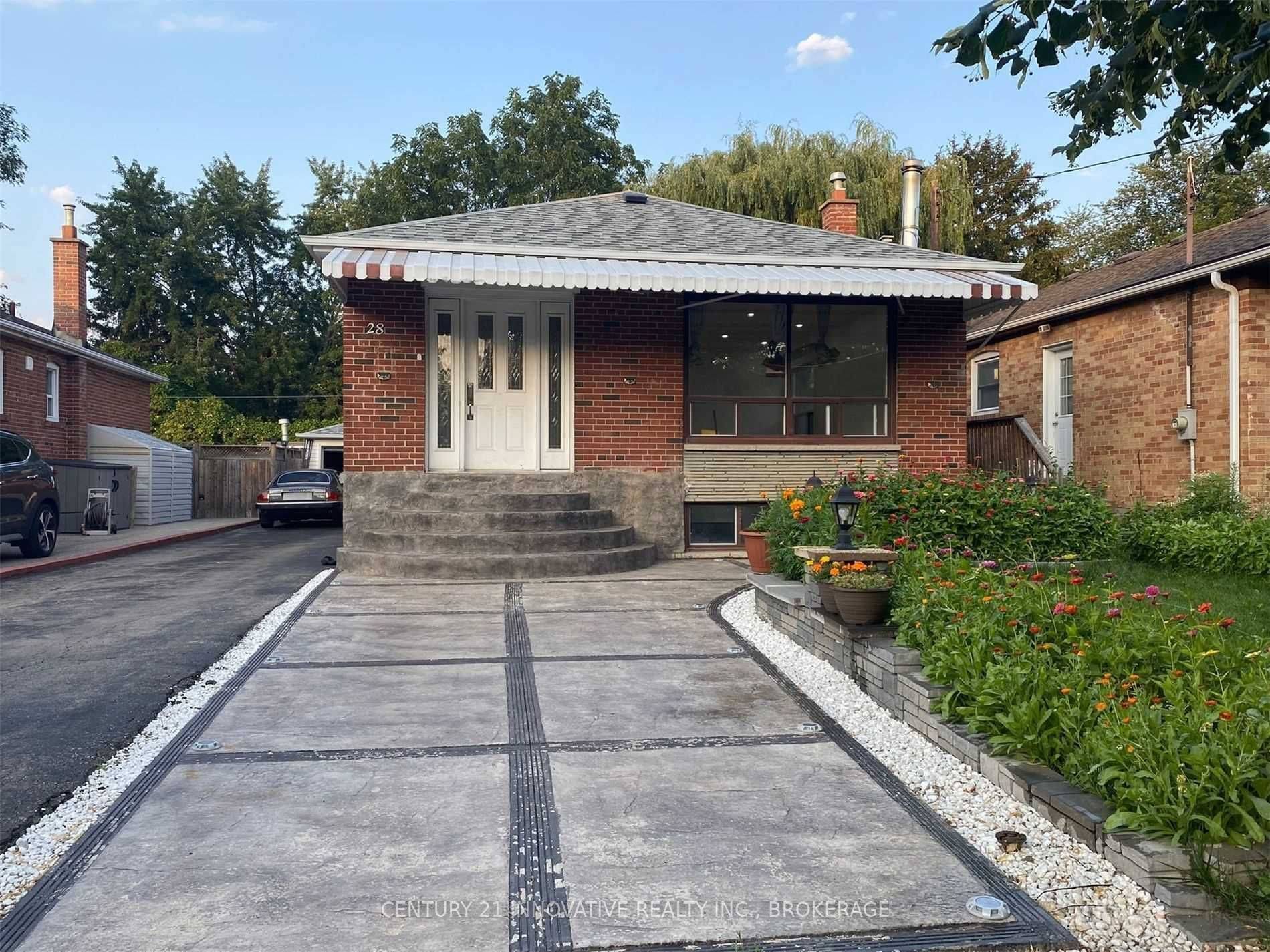 28 Stevenharris DR, Toronto W08, ON M9C 1V1