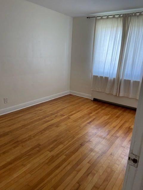 Overbrook - Castleheights And Area, ON K1K 1K9,96 Ontario ST #Unit #2