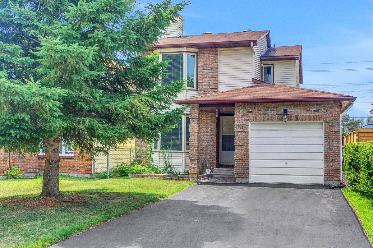 Barrhaven, ON K2J 2R3,115 Pheasant Run DR