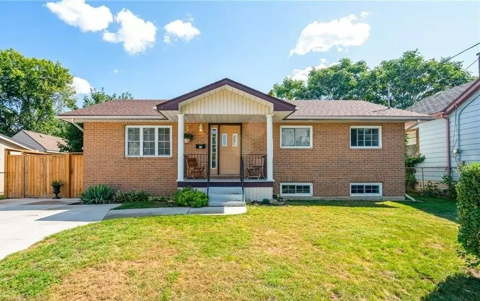 St. Catharines, ON L2R 4S6,18 Greenlaw PL