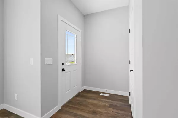 Calgary, AB T3P 2K1,65 Amblefield HTS Northwest