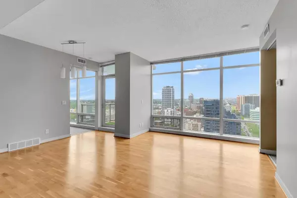 Calgary, AB T2R 0V6,215 13 AVE SW #1903