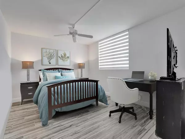 Highland Beach, FL 33487,2575 S Ocean Blvd #305S