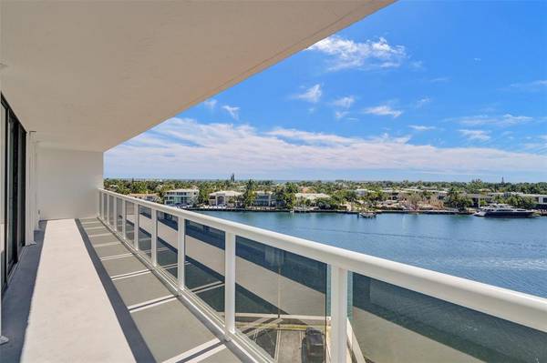 20515 E Country Club Dr #745, Miami, FL 33180