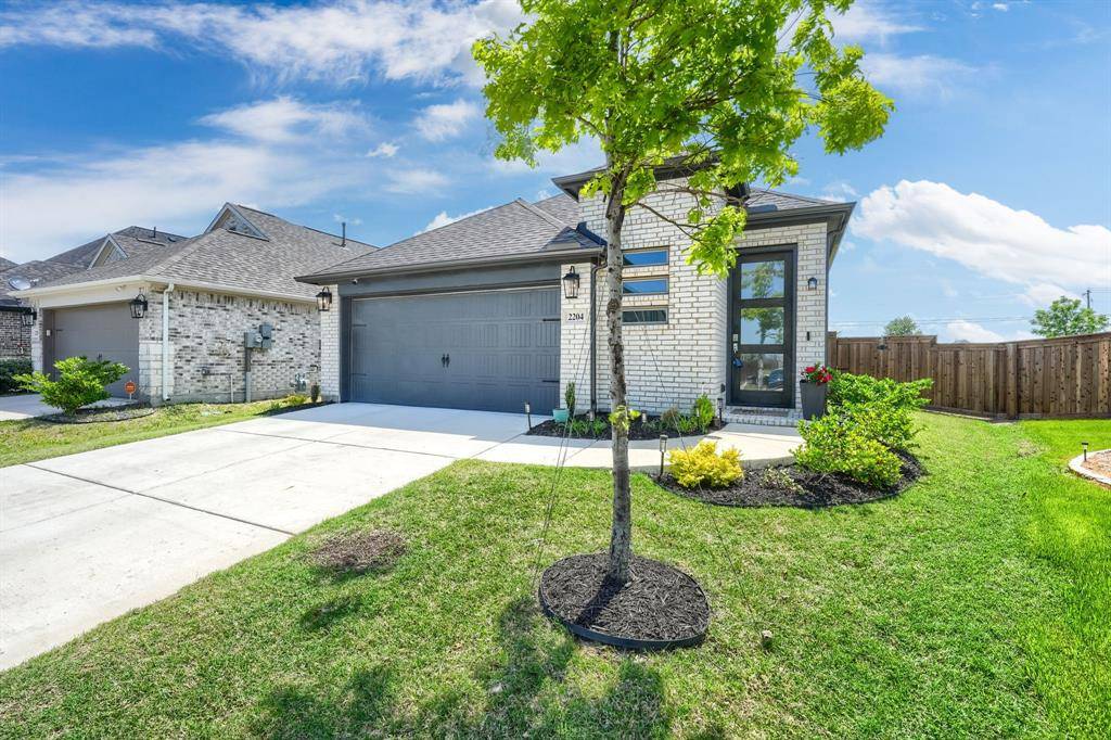 2204 Rothbury Drive, Forney, TX 75126