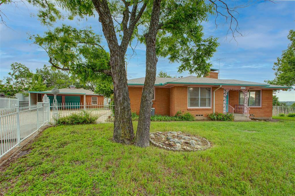2000 Standifer Street, Fort Worth, TX 76164