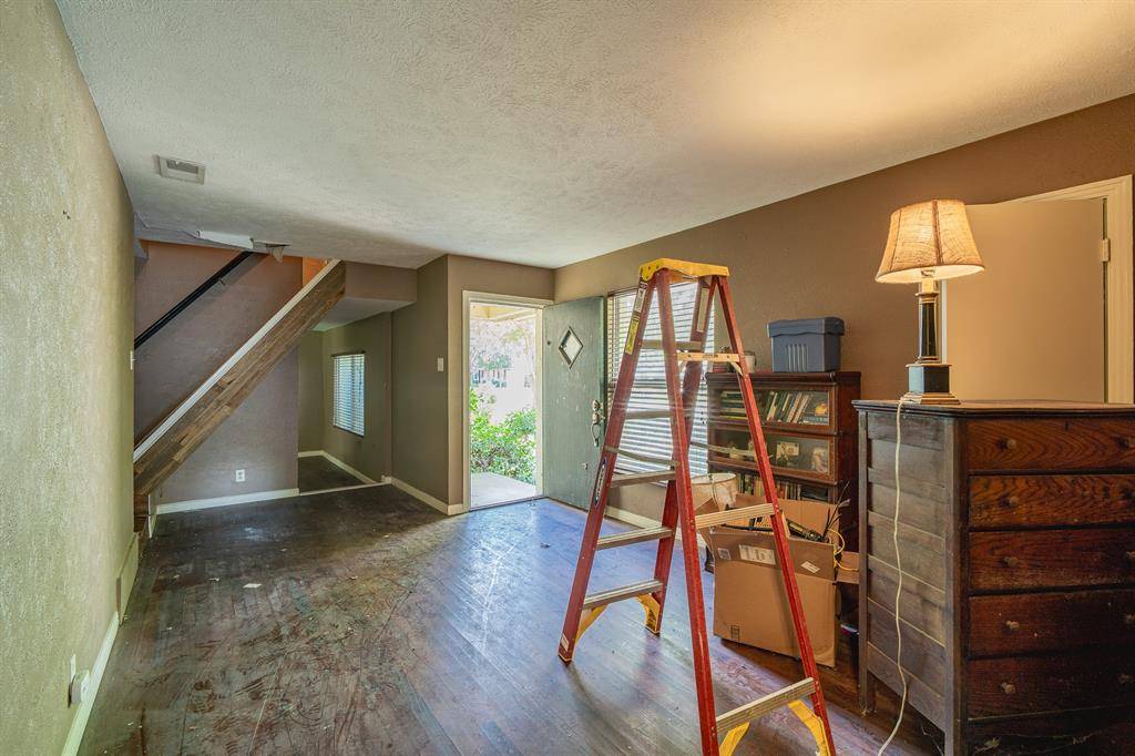 Dallas, TX 75218,10115 Northlake Drive