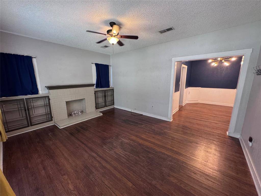 Dallas, TX 75211,2857 W 12th Street