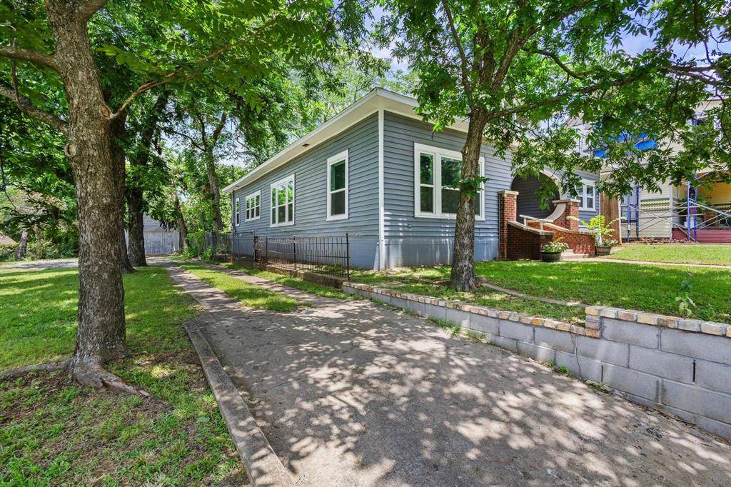 Denison, TX 75020,421 W Morton Street