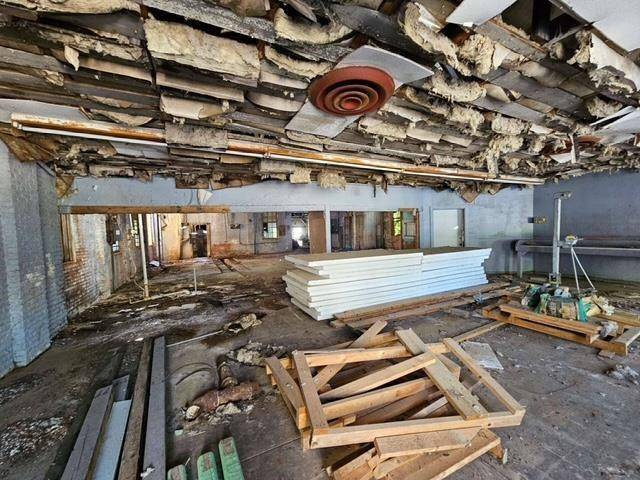 Palestine, TX 75801,502 N Perry Street