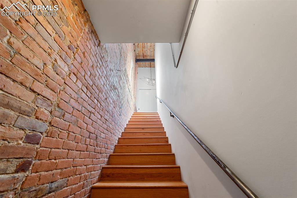 Pueblo, CO 81003,423 W 4th ST