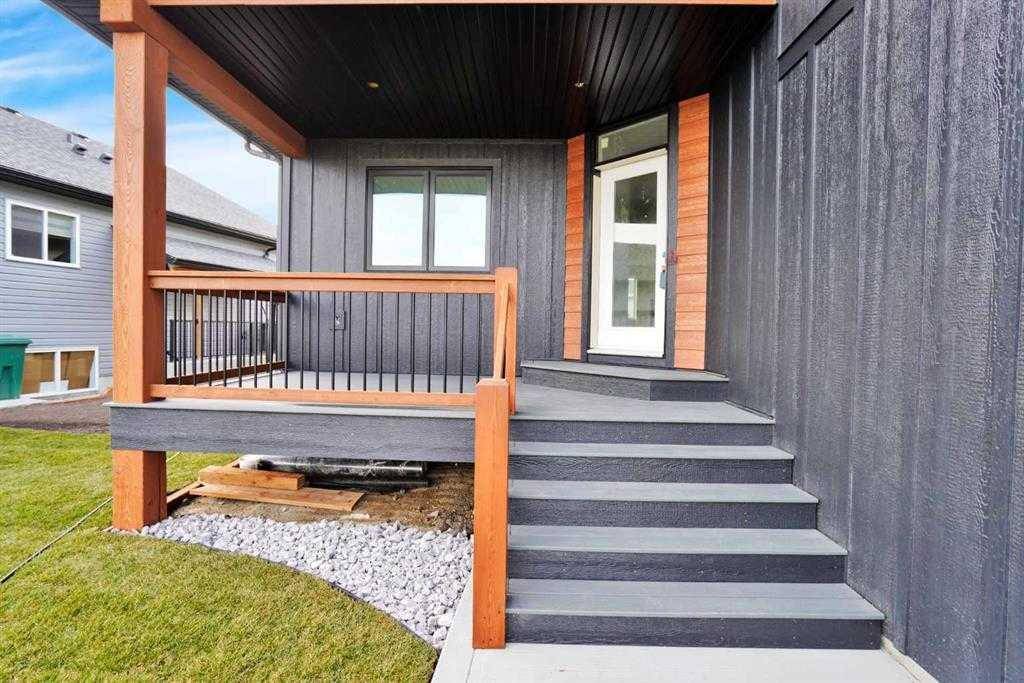 Innisfail, AB T4G 0N9,6613 58 AVE