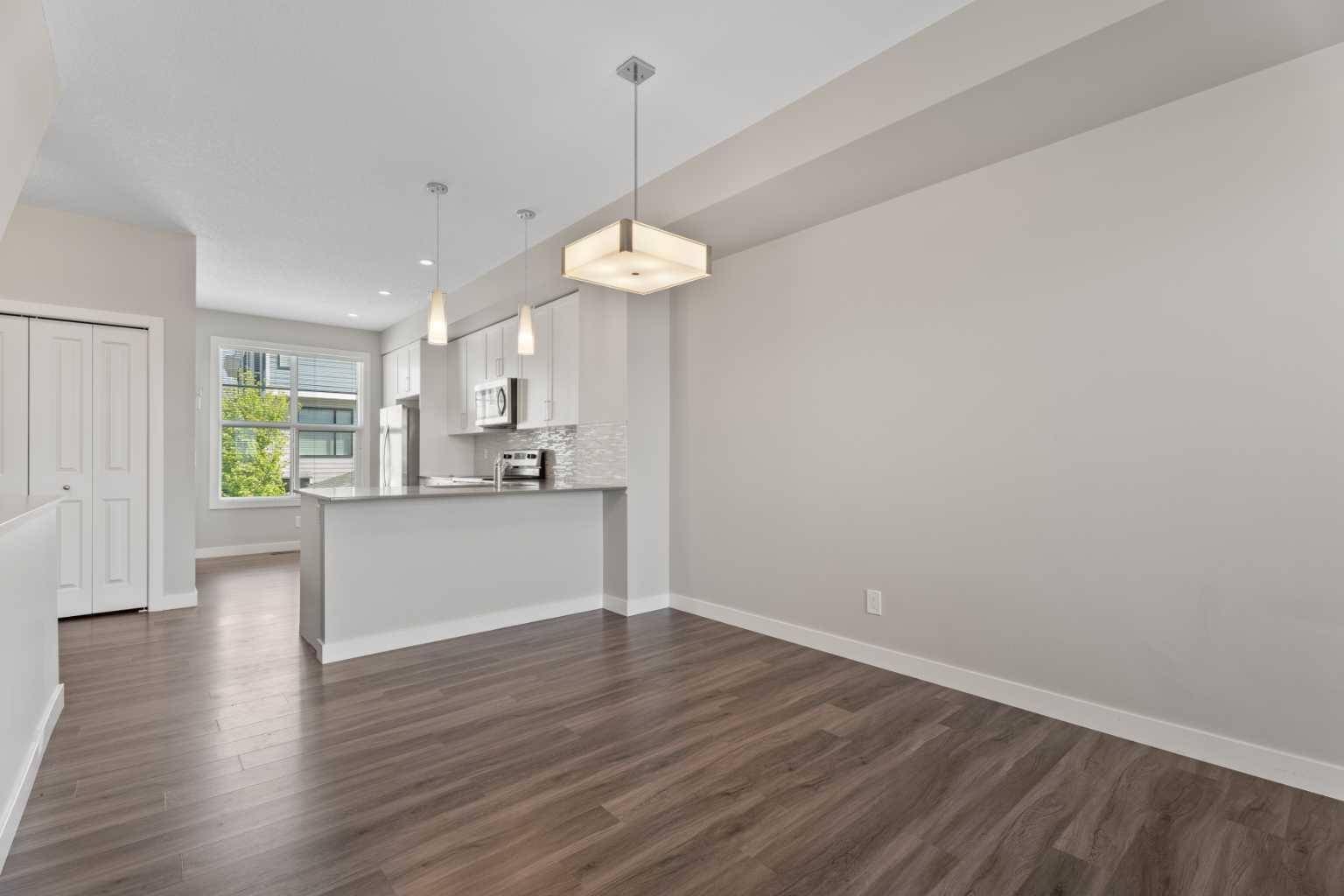 Calgary, AB T3M 3A6,114 Seton Passage Southeast