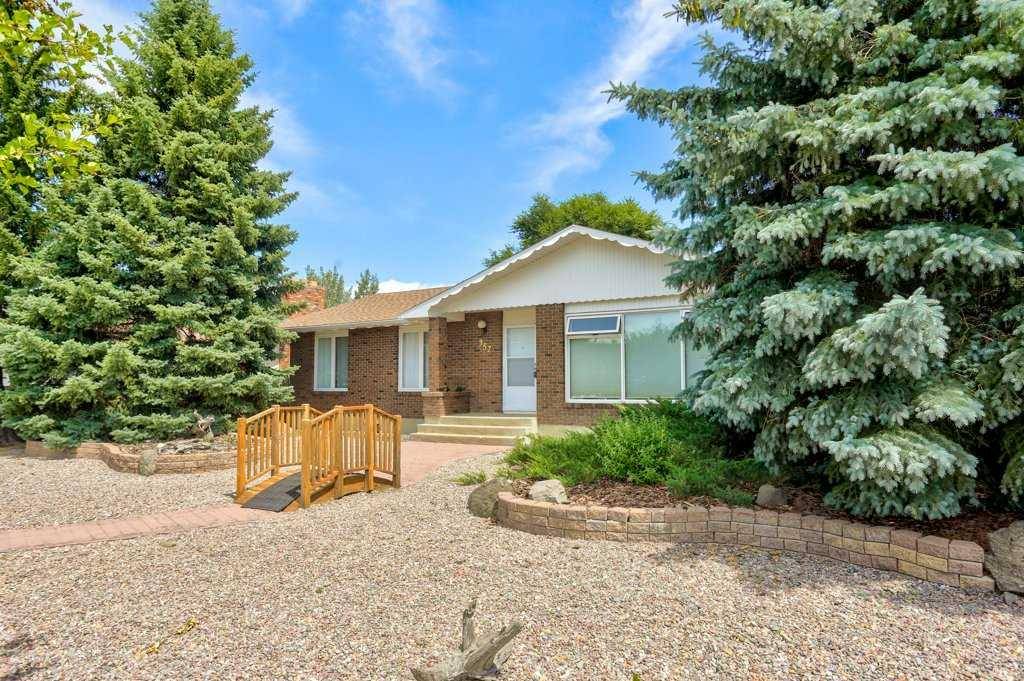 Lethbridge, AB T1K 3W7,357 Laval BLVD W