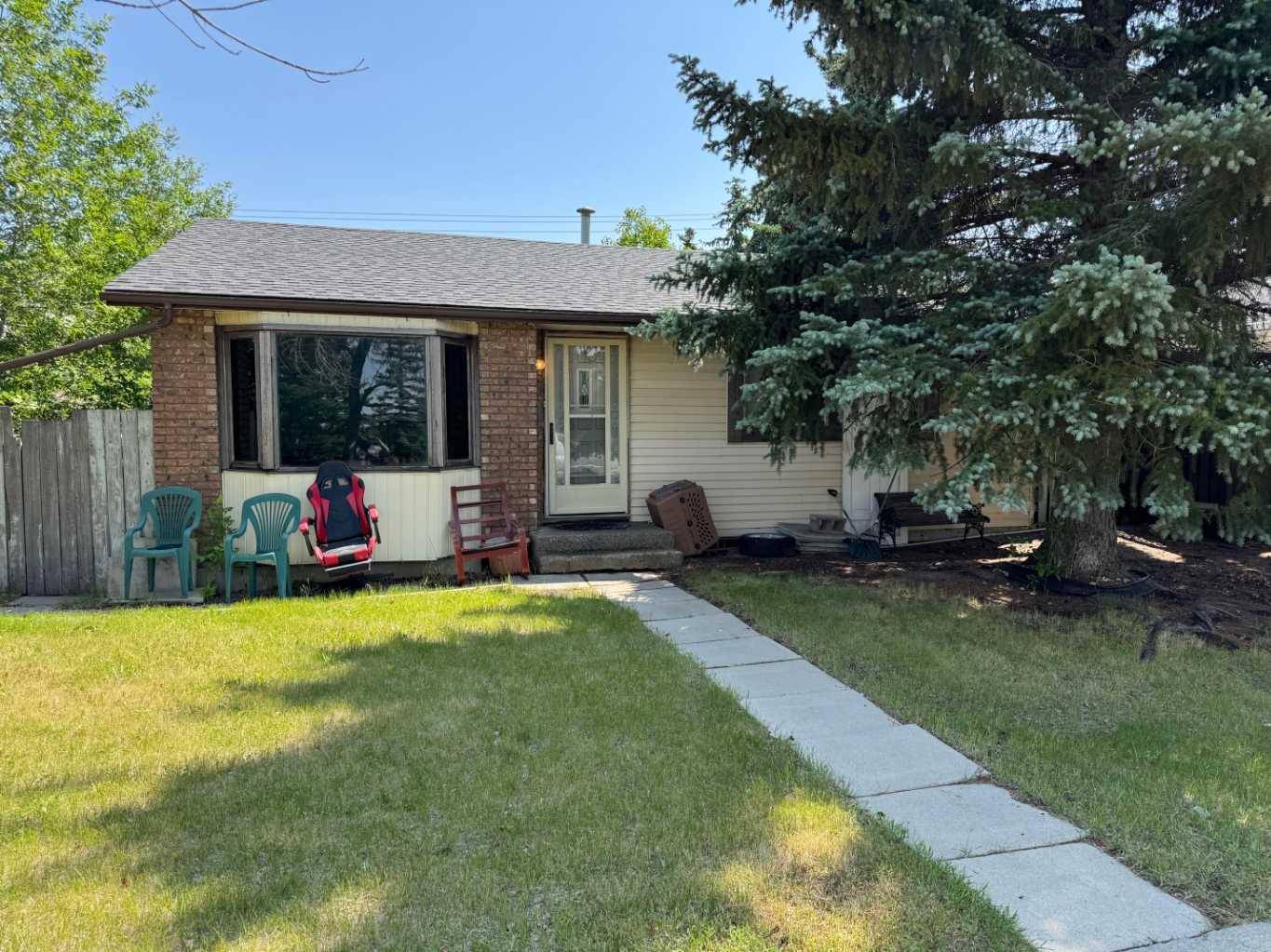 6060 Madigan DR NE, Calgary, AB T2A 5P8