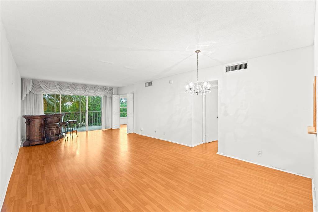 3200 N Palm Aire Dr #303, Pompano Beach, FL 33069