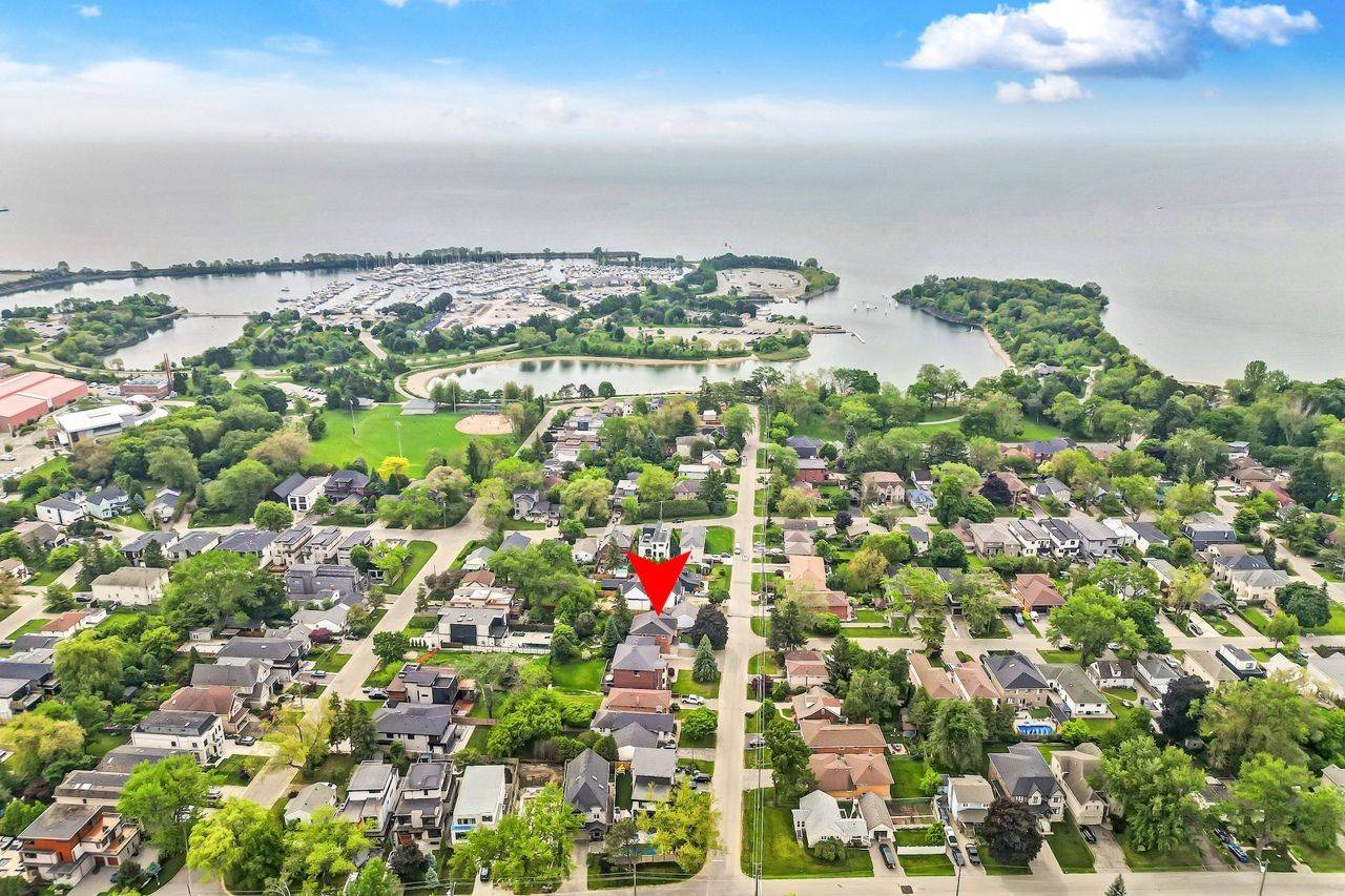 Mississauga, ON L5G 4H8,921 Aviation RD