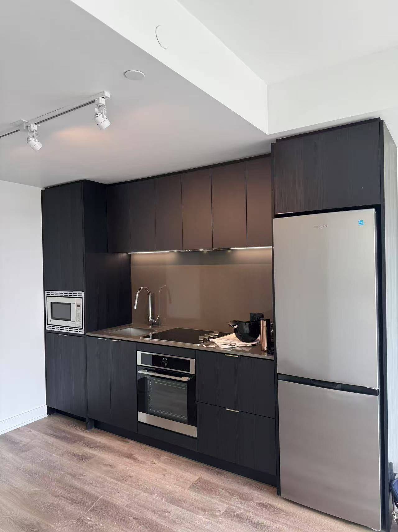 Mississauga, ON L5B 1H7,3009 Novar RD #516