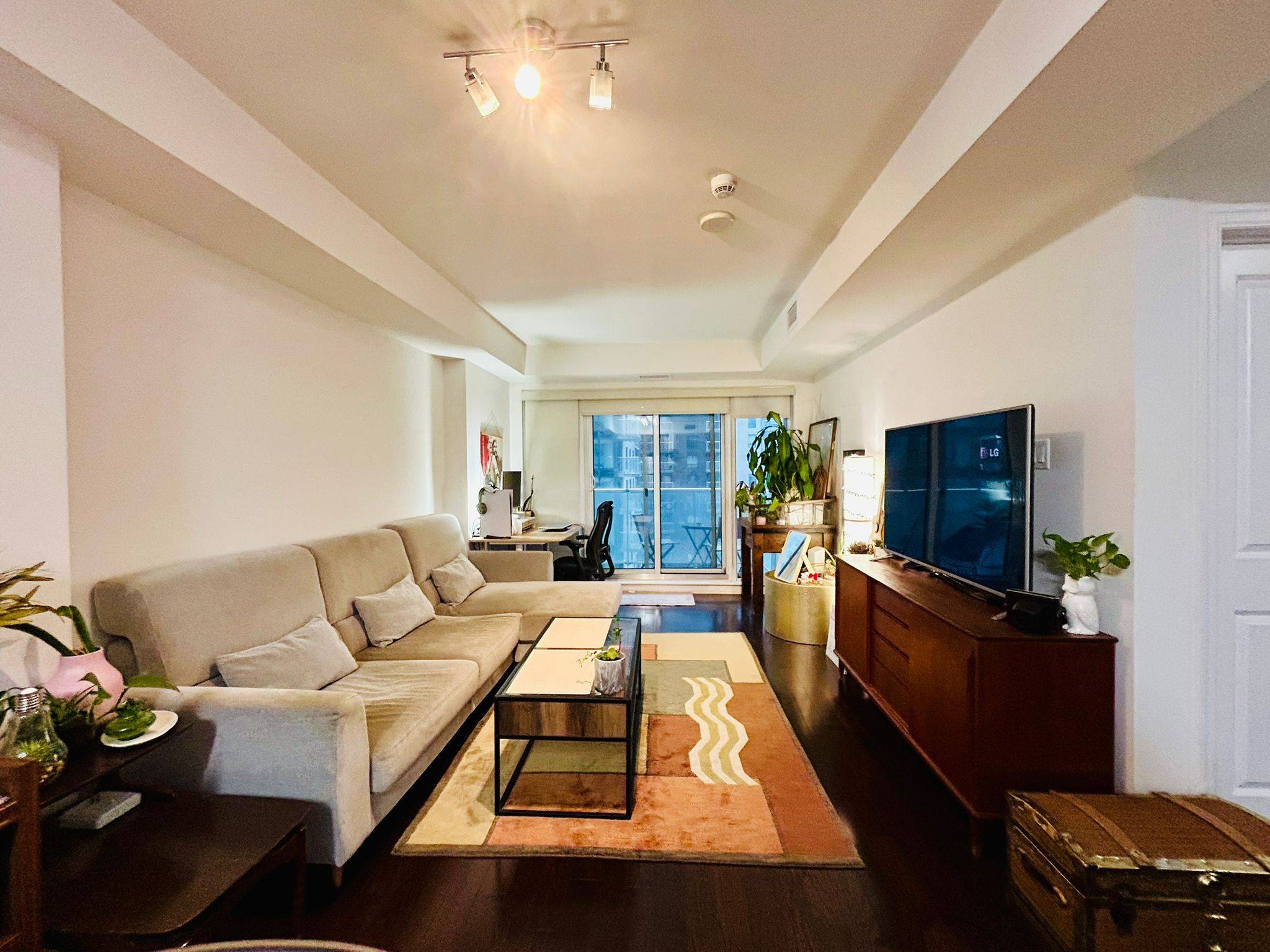 Lower Town - Sandy Hill, ON K1N 0B7,242 Rideau ST #1304