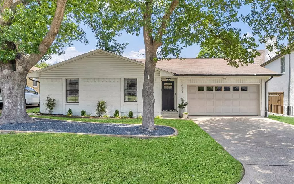 Dallas, TX 75214,6961 Abbey Court