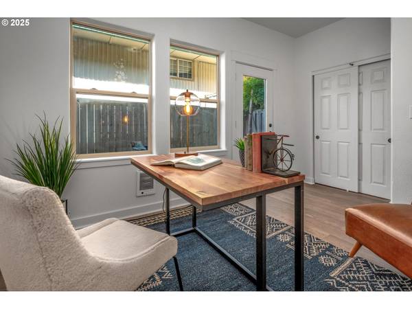 Portland, OR 97218,4409 NE KILLINGSWORTH ST #103