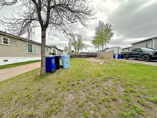 133 Grey CRES, Fort Mcmurray, AB T9H 2N4