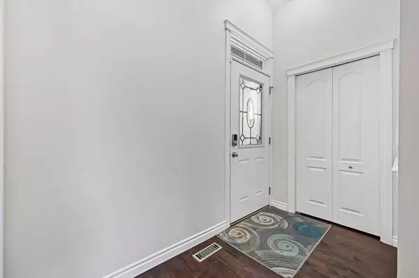 Calgary, AB T3R 1N1,288 Kincora DR NW