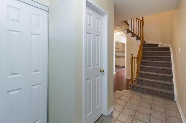 Brampton, ON L6X 4P5,6 Sinclair CT