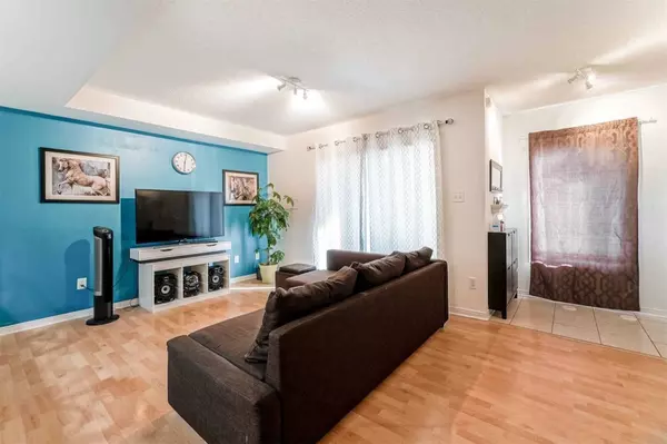 Mississauga, ON L5M 0P7,3250 Bentley DR #7