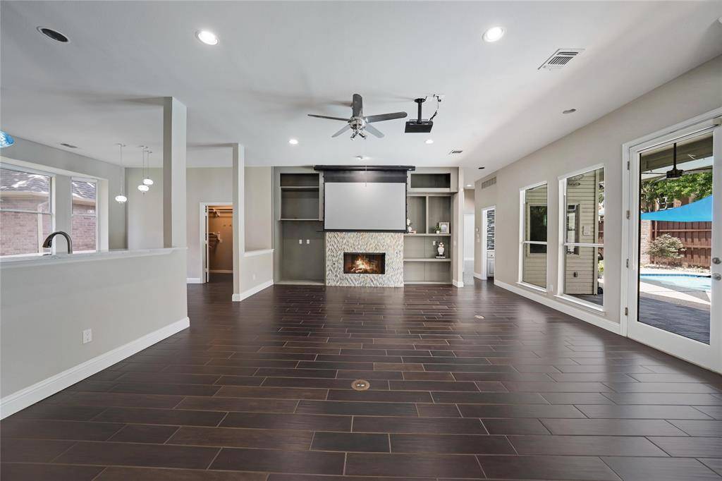 Dallas, TX 75252,6643 Gretchen Lane